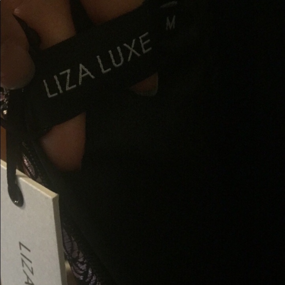 Liza Luxe Dress - Picture 4 of 8